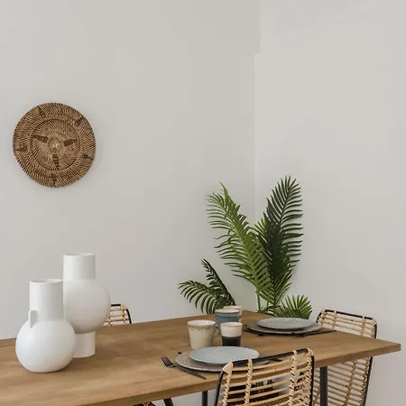 Typical 2br In Campolide Appartement