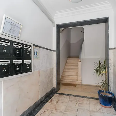 Appartement Typical 2br In Campolide