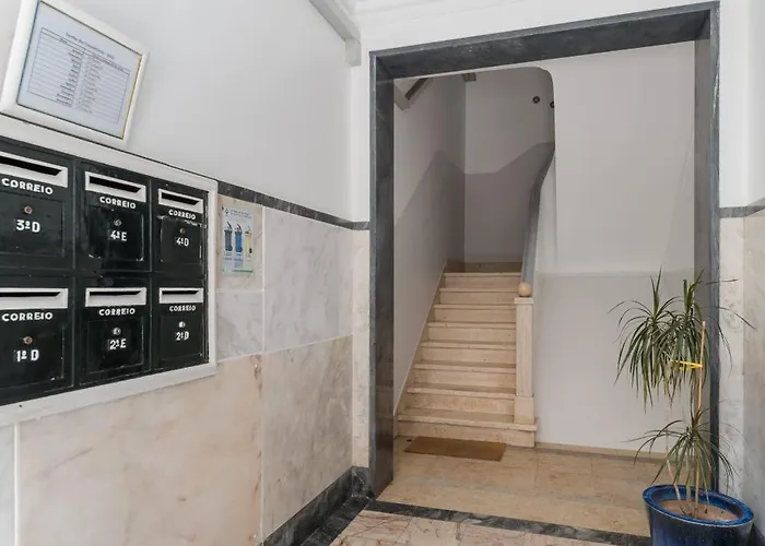 Apartmán Typical 2br In Campolide