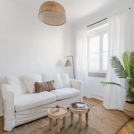 Typical 2br In Campolide Lisbon