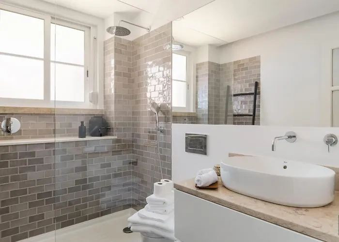 Apartment Typical 2br In Campolide Lisbon