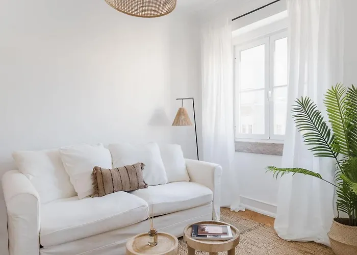 Typical 2br In Campolide Lissabon